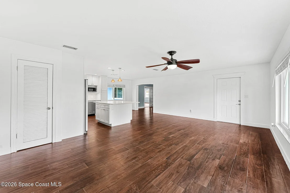Photo of 403 12th Avenue