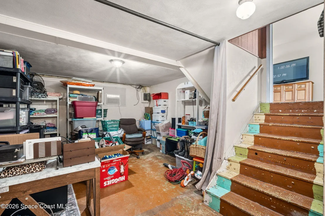 Photo of 1425 Crest Drive