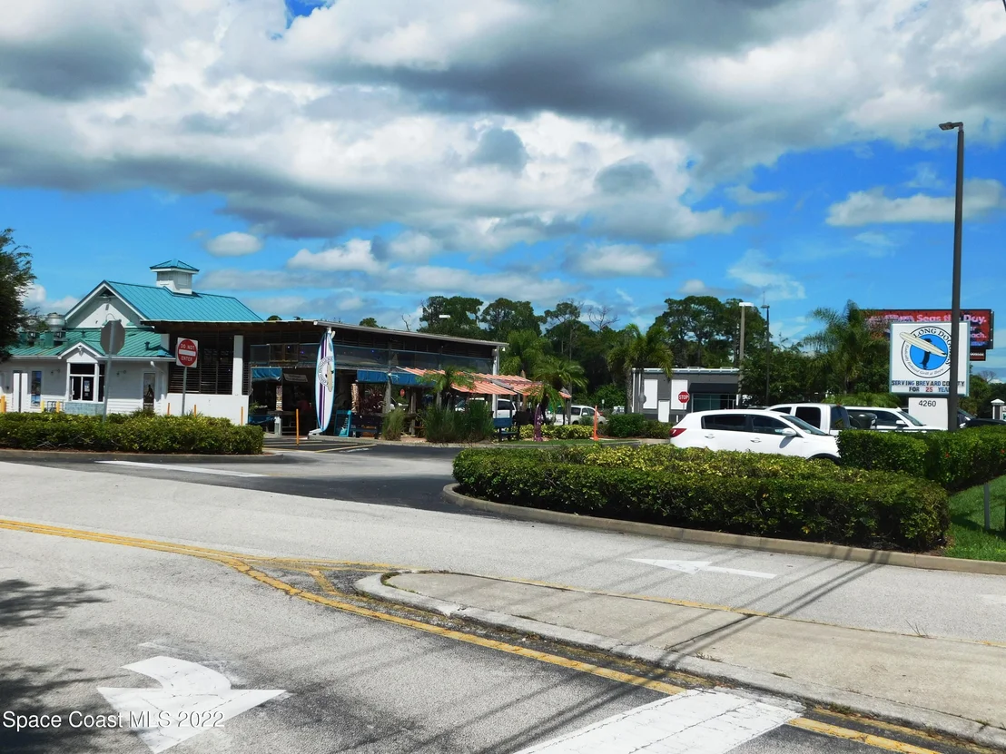 Photo of 3535 Hield Road