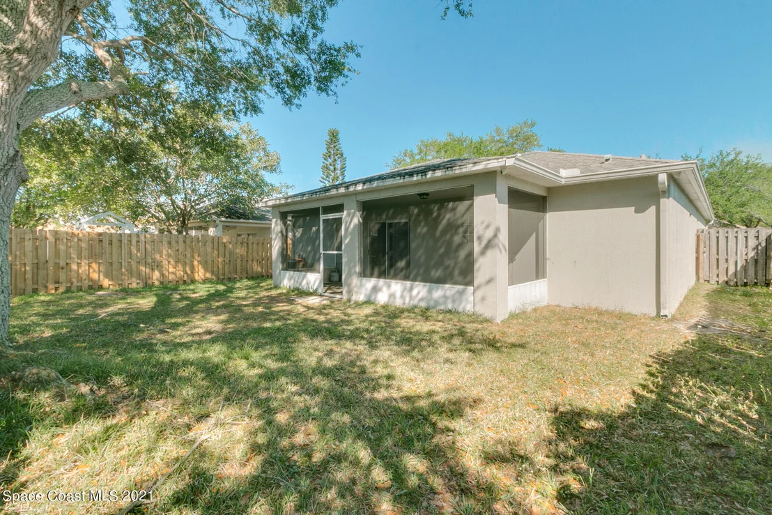 Photo of 8511 Ivanhoe Drive