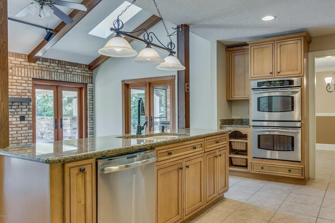 Photo of 4565 Lake Washington Road