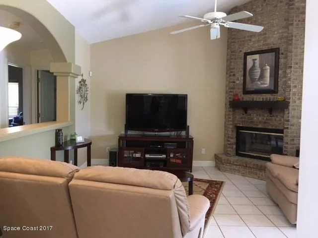 Photo of 755 Thrasher Drive