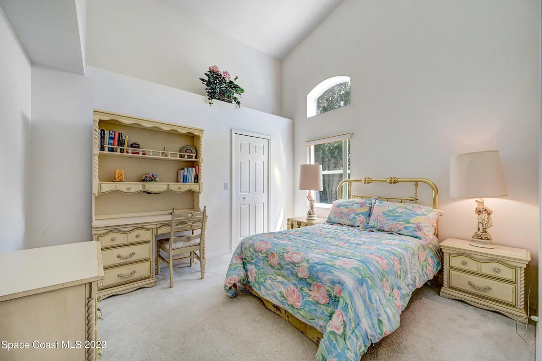 Photo of 368 Renaissance Avenue