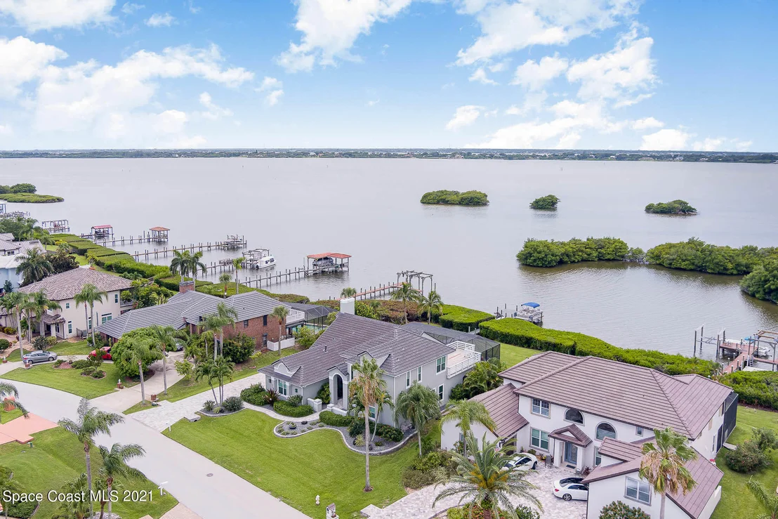 Photo of 412 Lanternback Island Drive