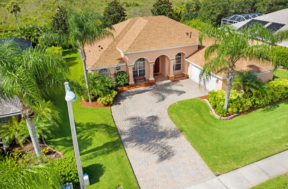 Photo of 1617 Auburn Lakes Drive