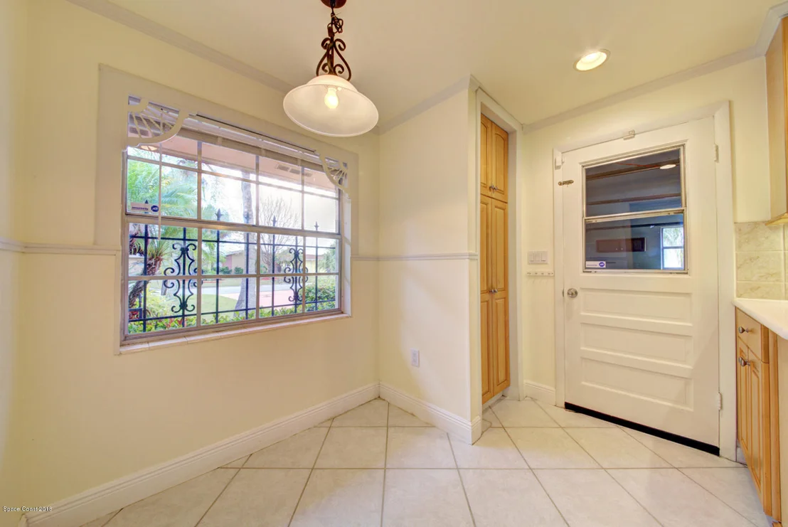 Photo of 356 Dorset Drive