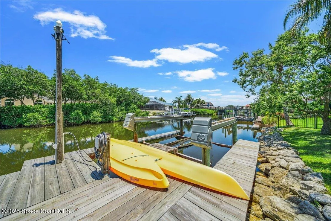 Photo of 489 Lanternback Island Drive