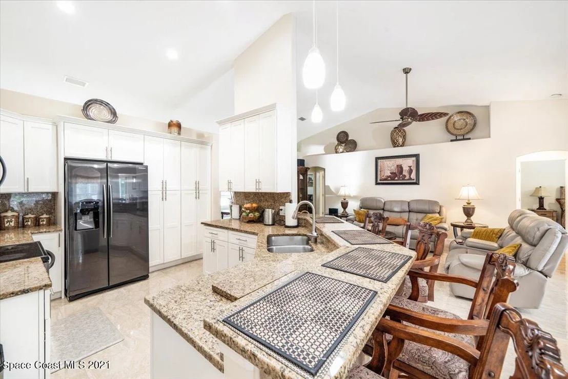 Photo of 367 Abello Road SE