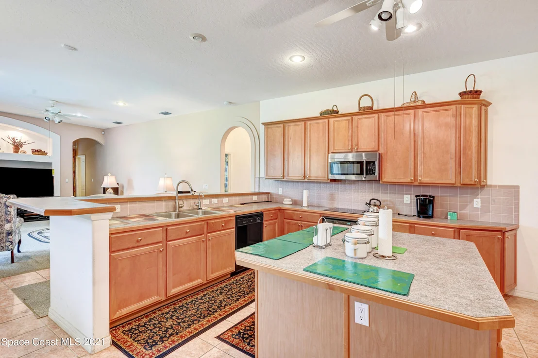 Photo of 5941 Newbury Circle
