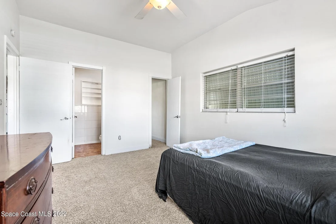 Photo of 405 Bunker Street