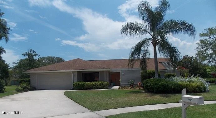 Photo of 1334 NE Cherry Hills Road