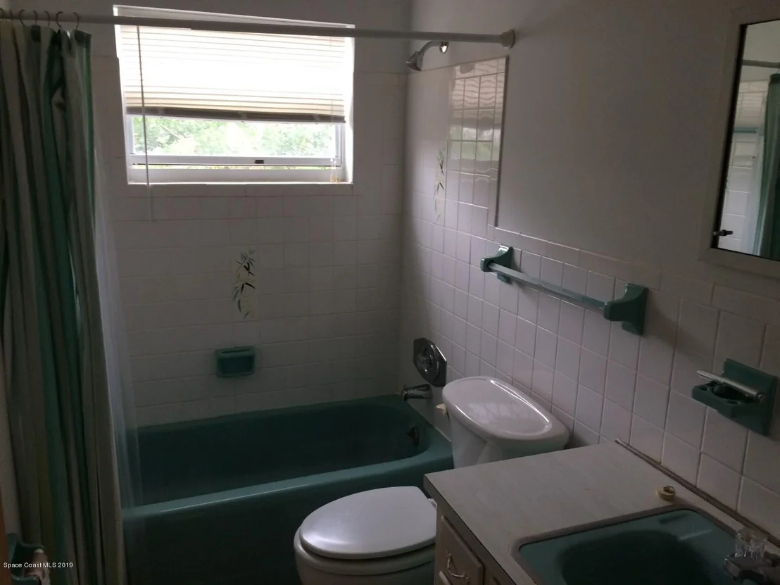 Photo of 1204 Seminole Drive