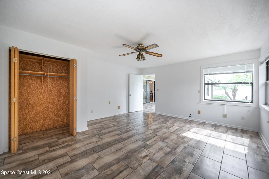 Photo of 1100 Madrid Road