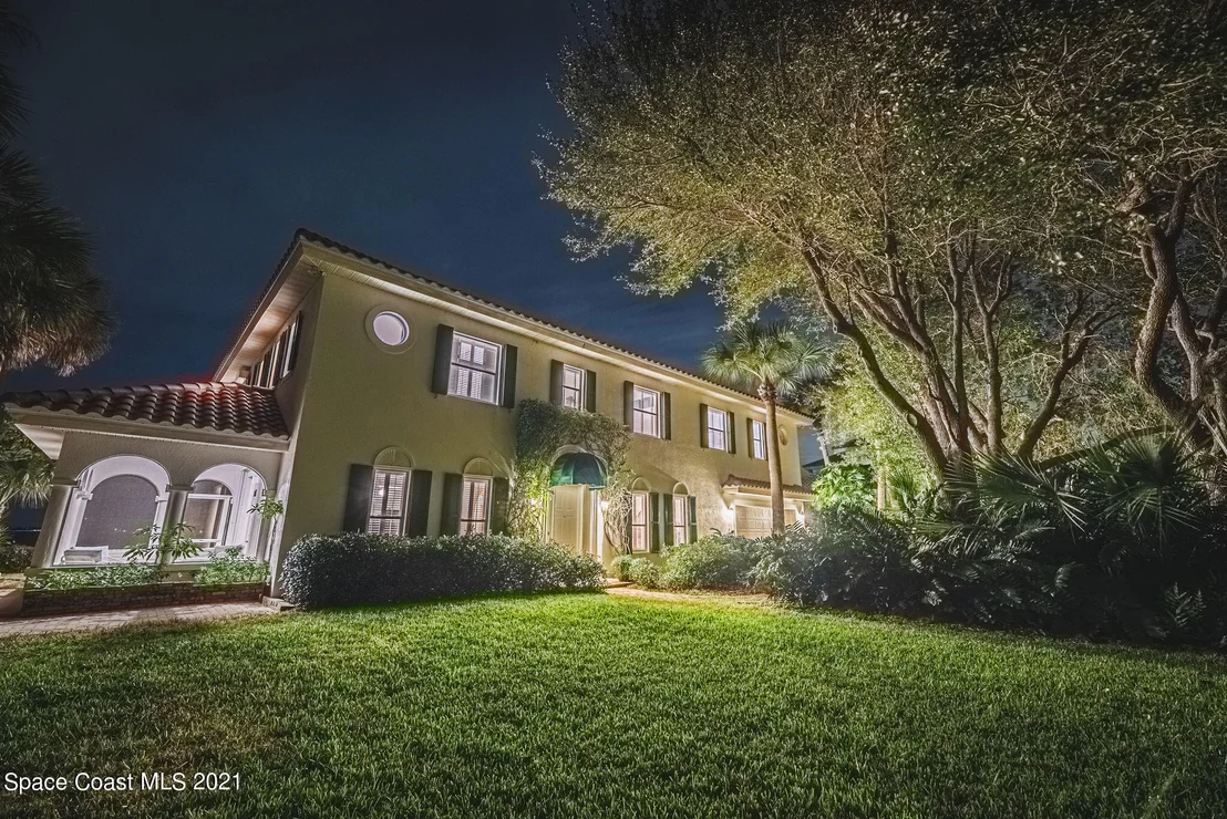 Photo of 176 Bayshore Drive