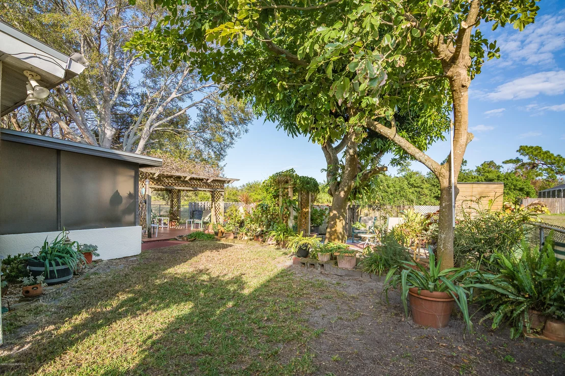 Photo of 1748 Clover Circle