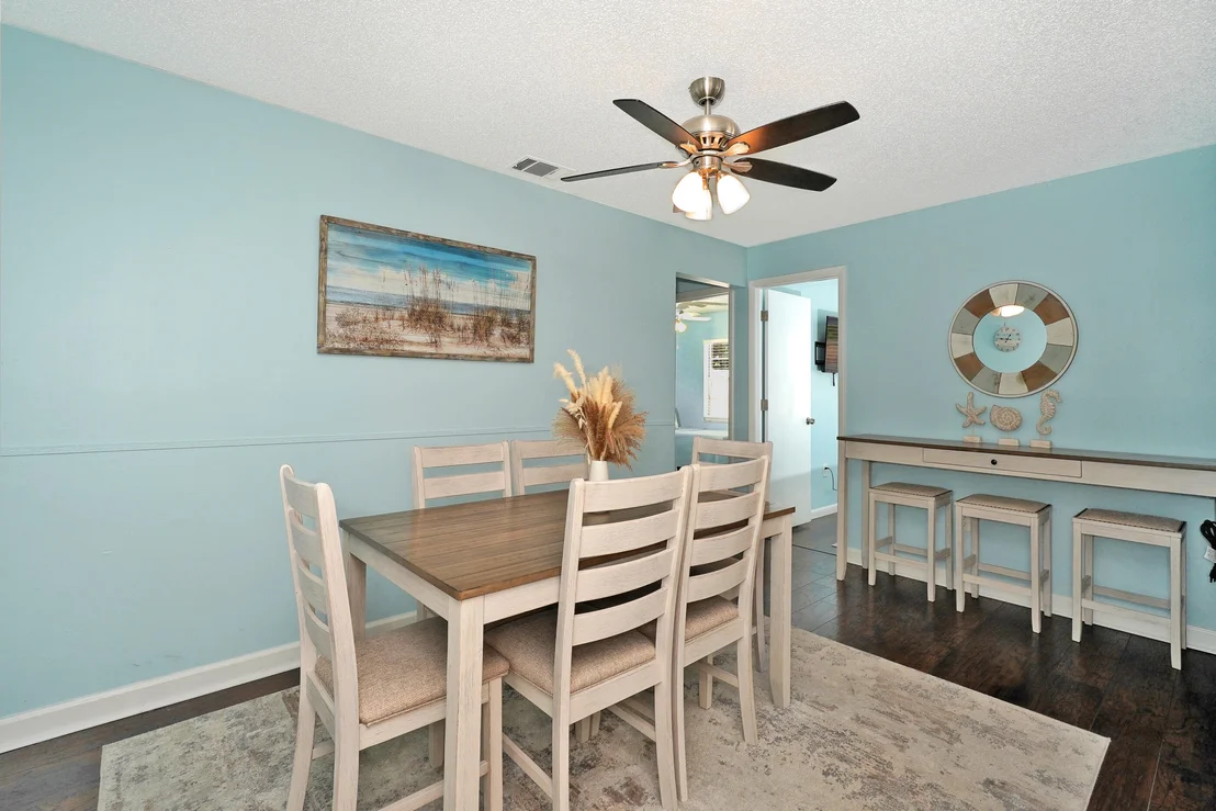 Photo of 832 Berkshire Drive