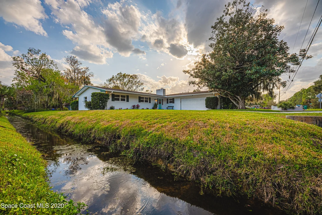 Photo of 1945 Trimble Road