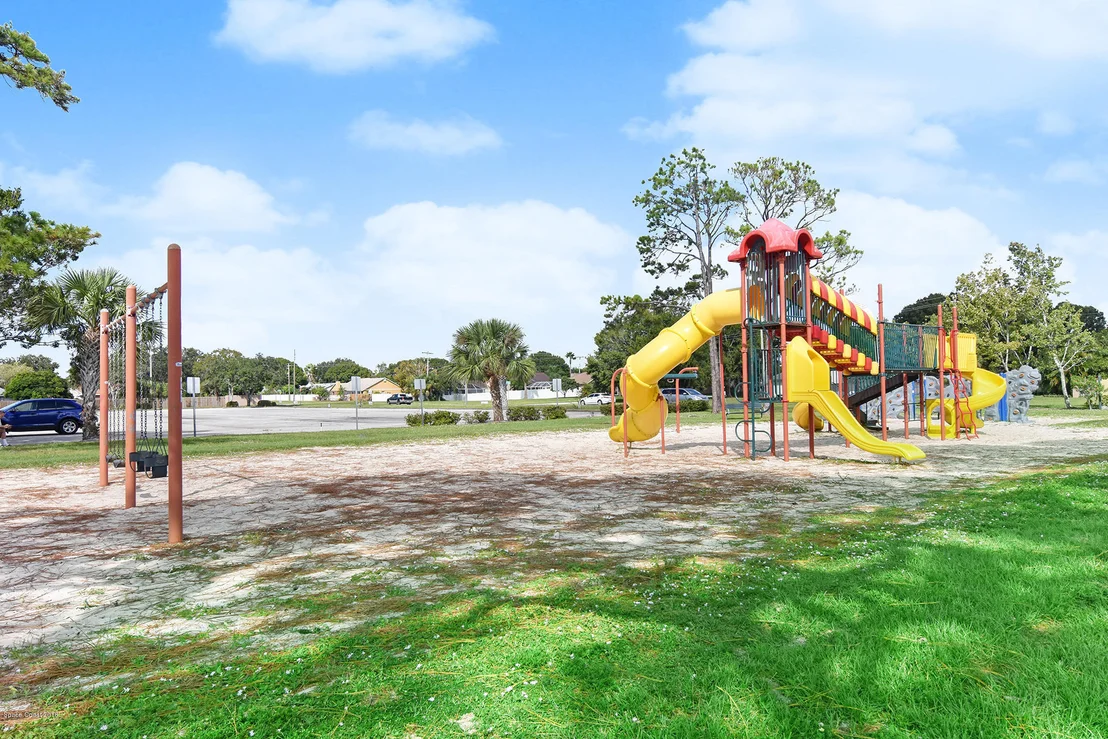 Photo of 1410 Whitman Drive