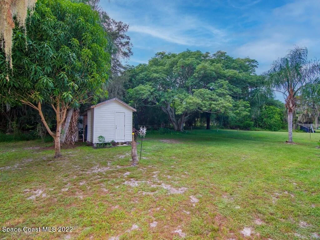 Photo of 9850 River Drive
