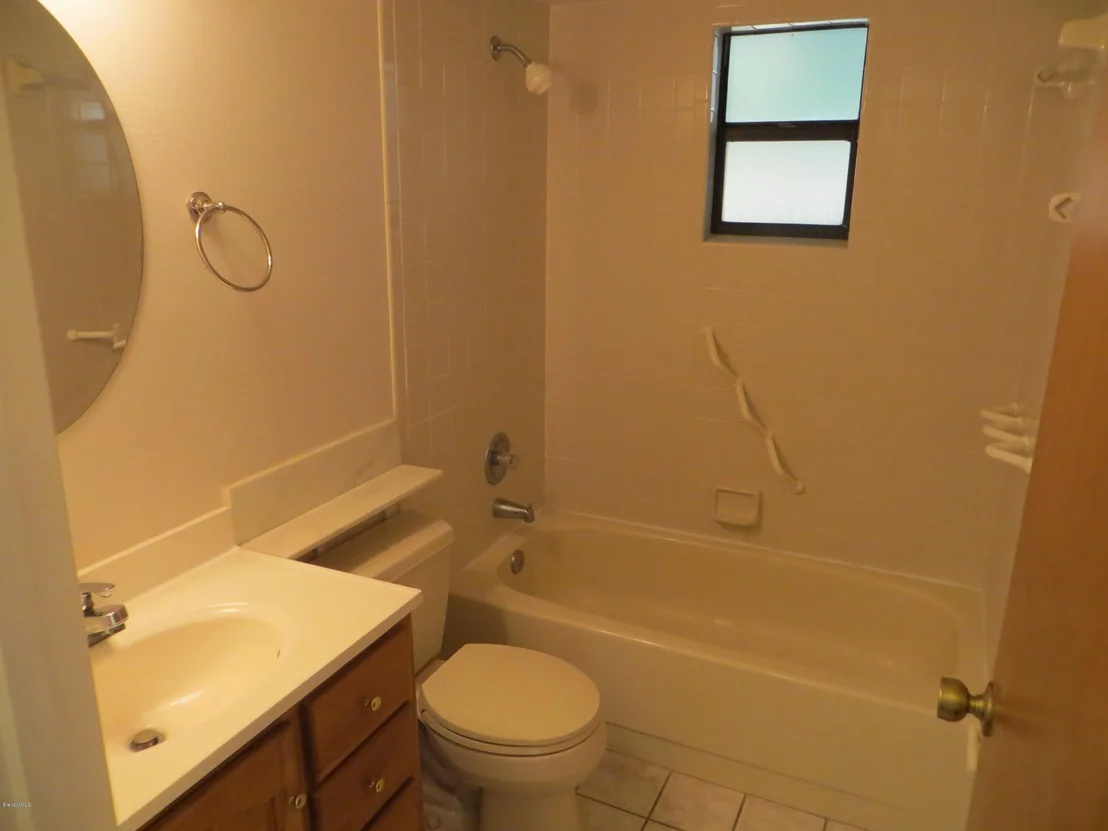 Photo of 947 Pineland Drive
