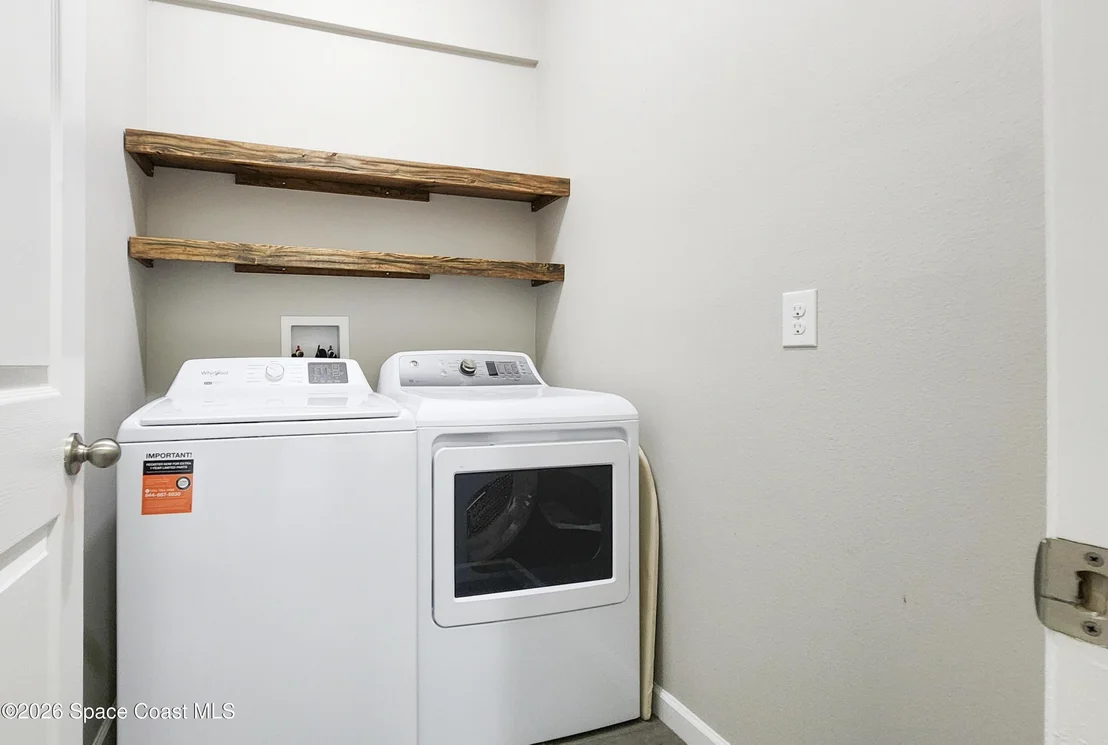 Photo of 1061 Peta Way