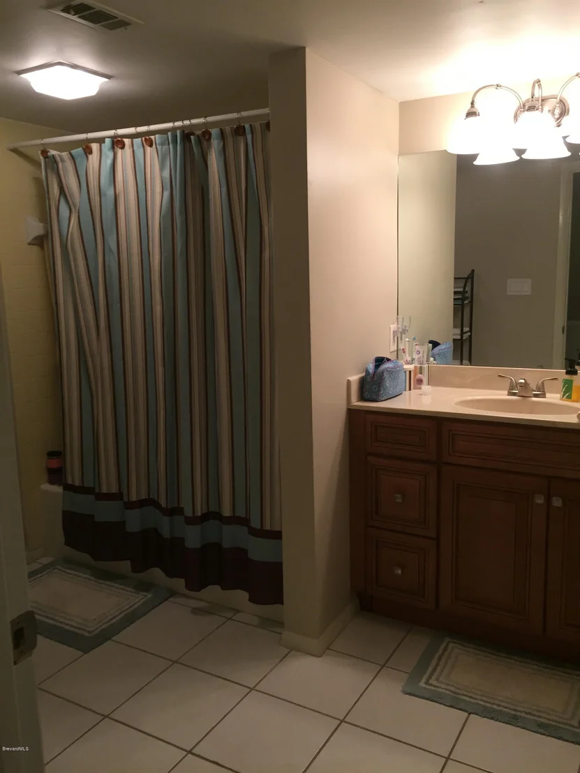 Photo of Unit 4 at 1020 Pine Tree Drive