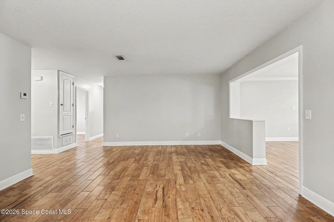 Photo of 990 Demaret Drive