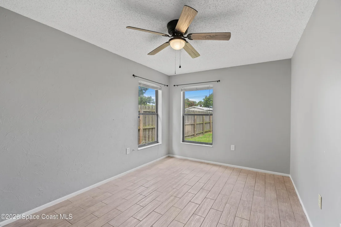 Photo of 1624 Clover Circle