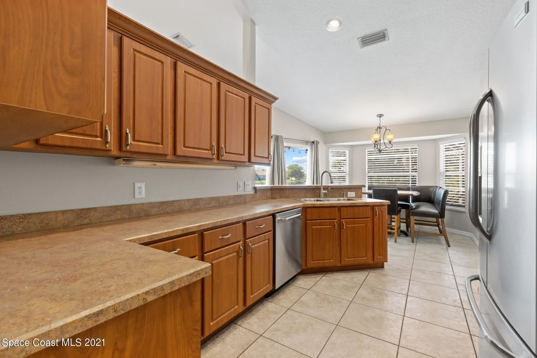 Photo of 970 Somerset Lane