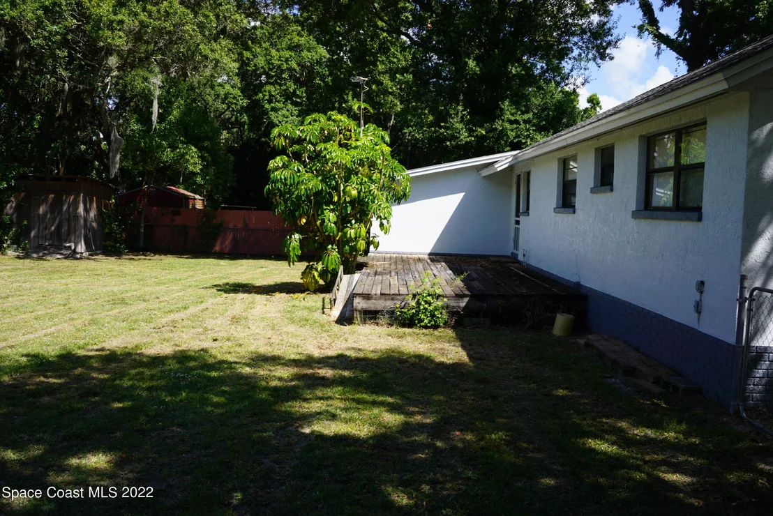 Photo of 5748 Lord Street