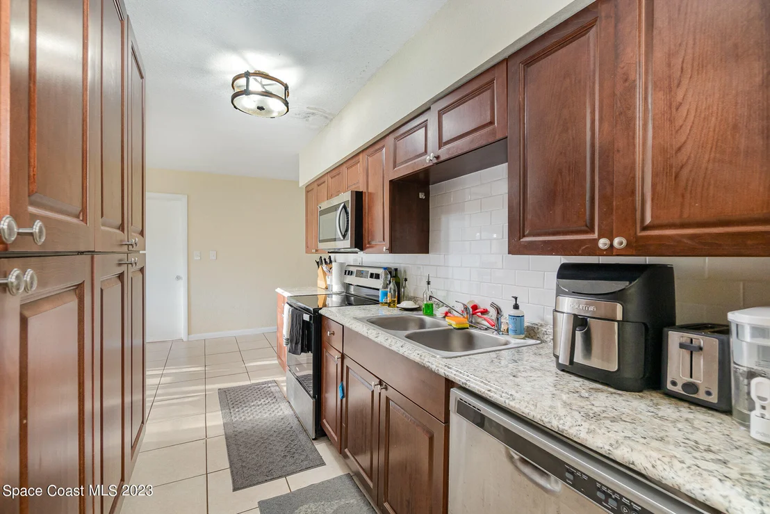 Photo of 826 Wisteria Drive