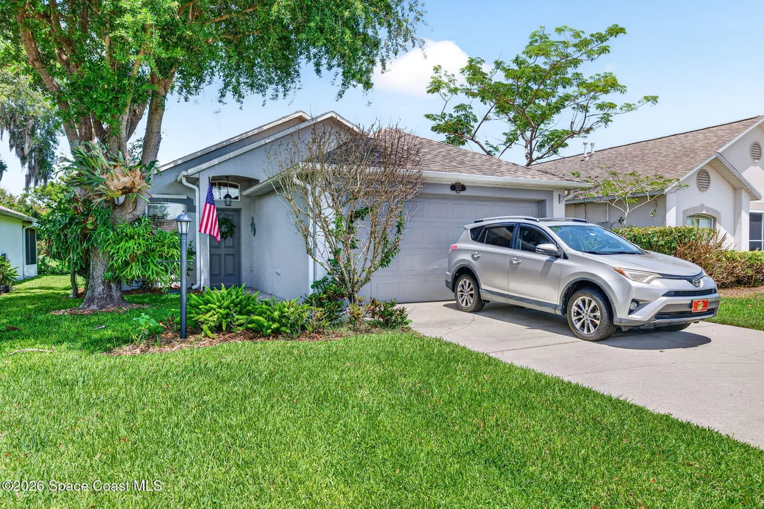 Photo of 2125 Redwood Circle NE
