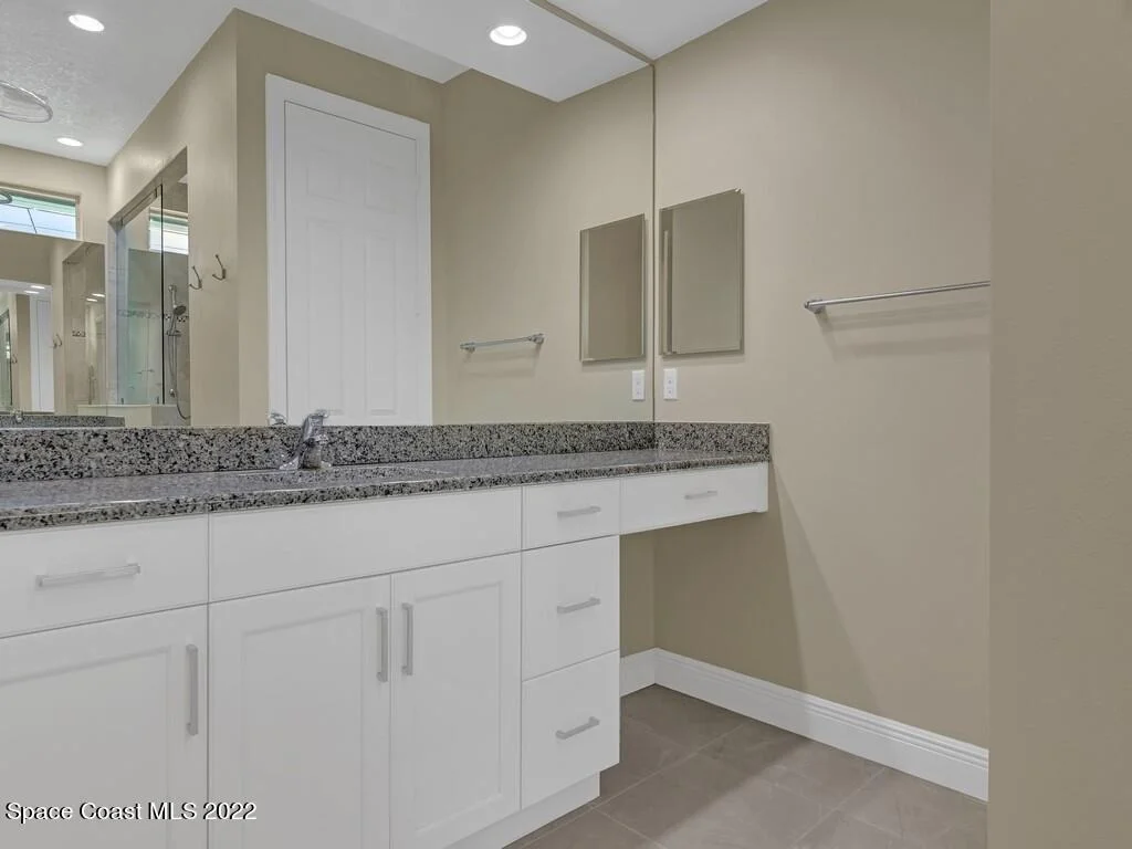 Photo of 6077 Graysen Sq Square