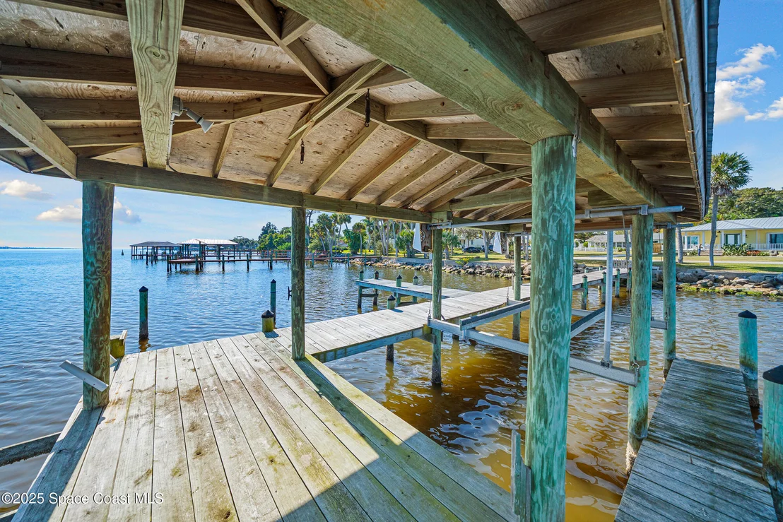 Photo of 1887 Rockledge Drive