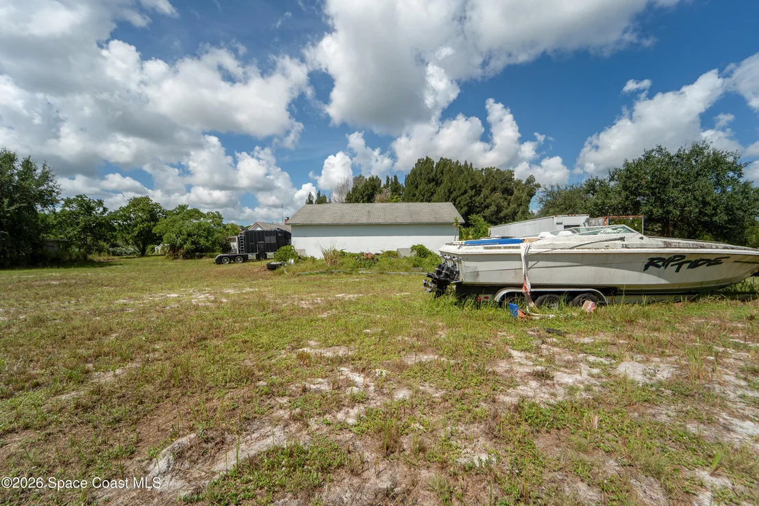 Photo of 6715 Whispering Pines Lane