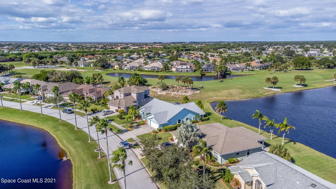 Photo of 2378 Golf Vista Boulevard