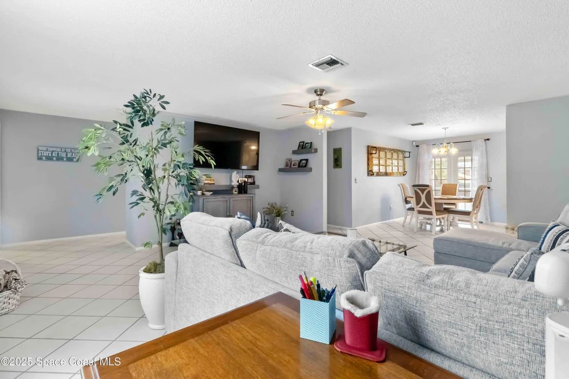 Photo of 215 Capron Road