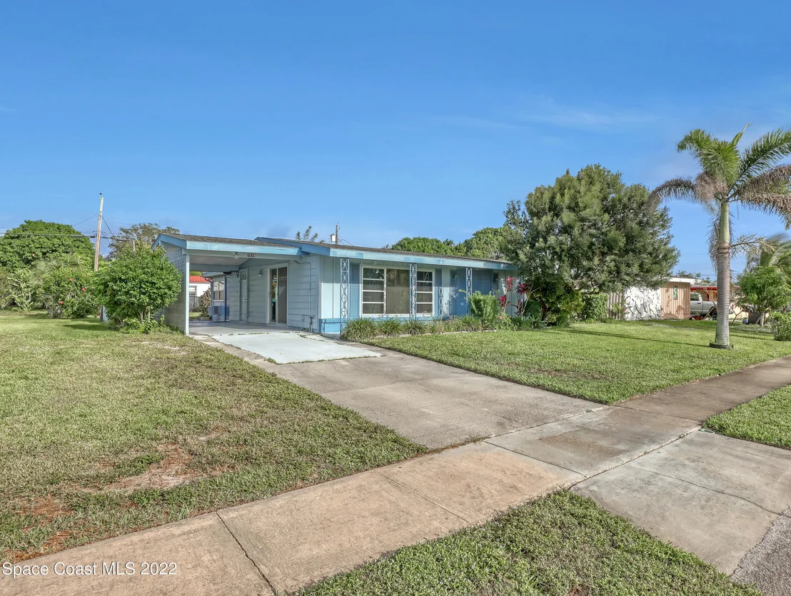 Photo of 1079 Cable Lane NE