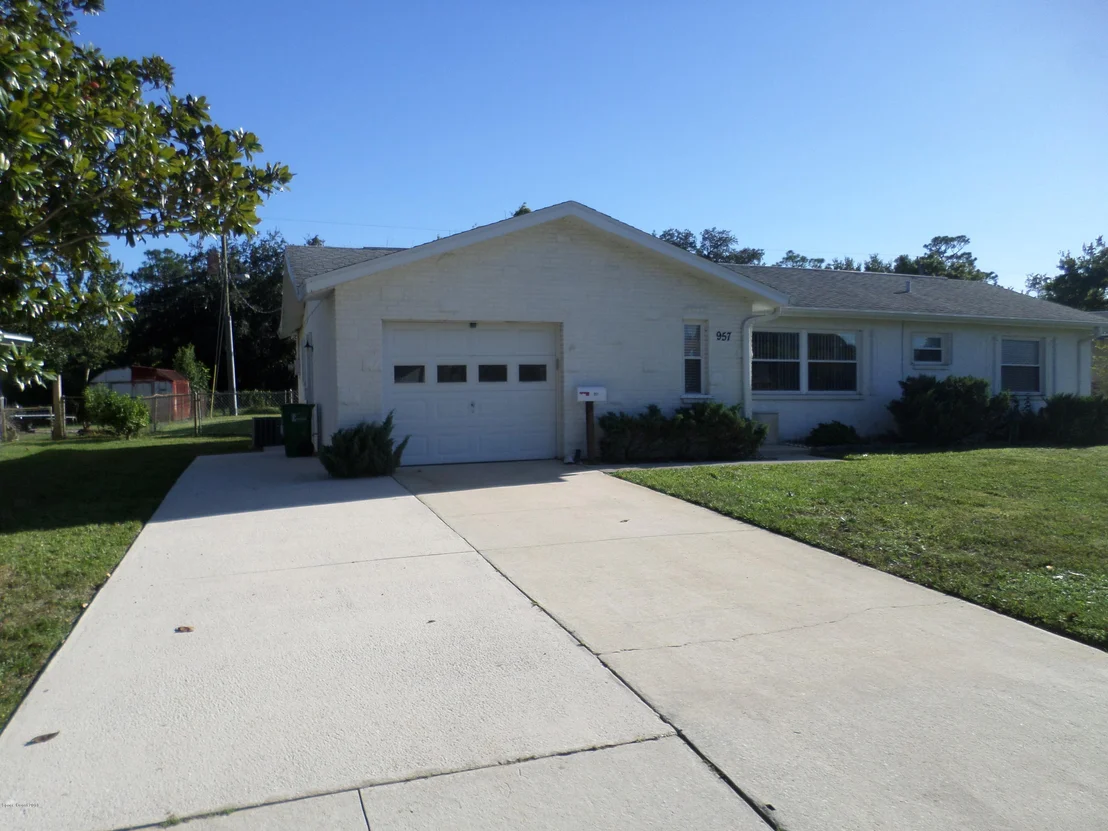 Photo of 957 Arabella Lane