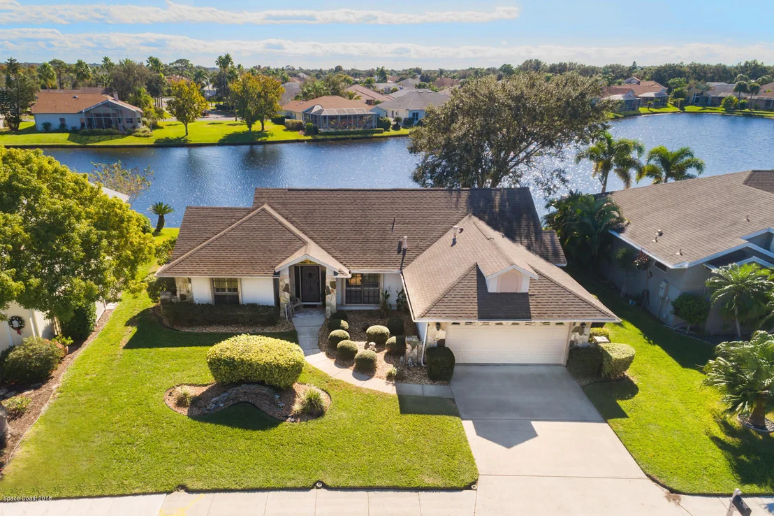 Photo of 1044 Fieldstone Drive