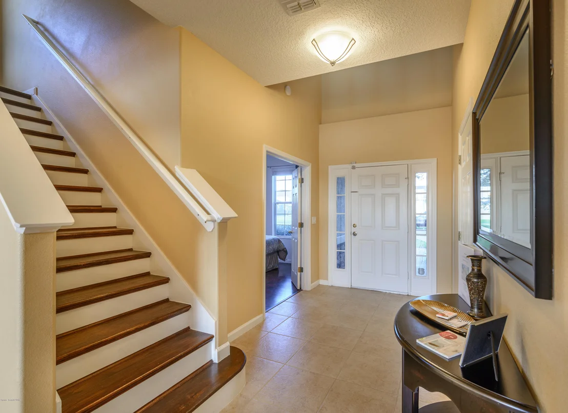 Photo of 212 Abernathy Circle SE