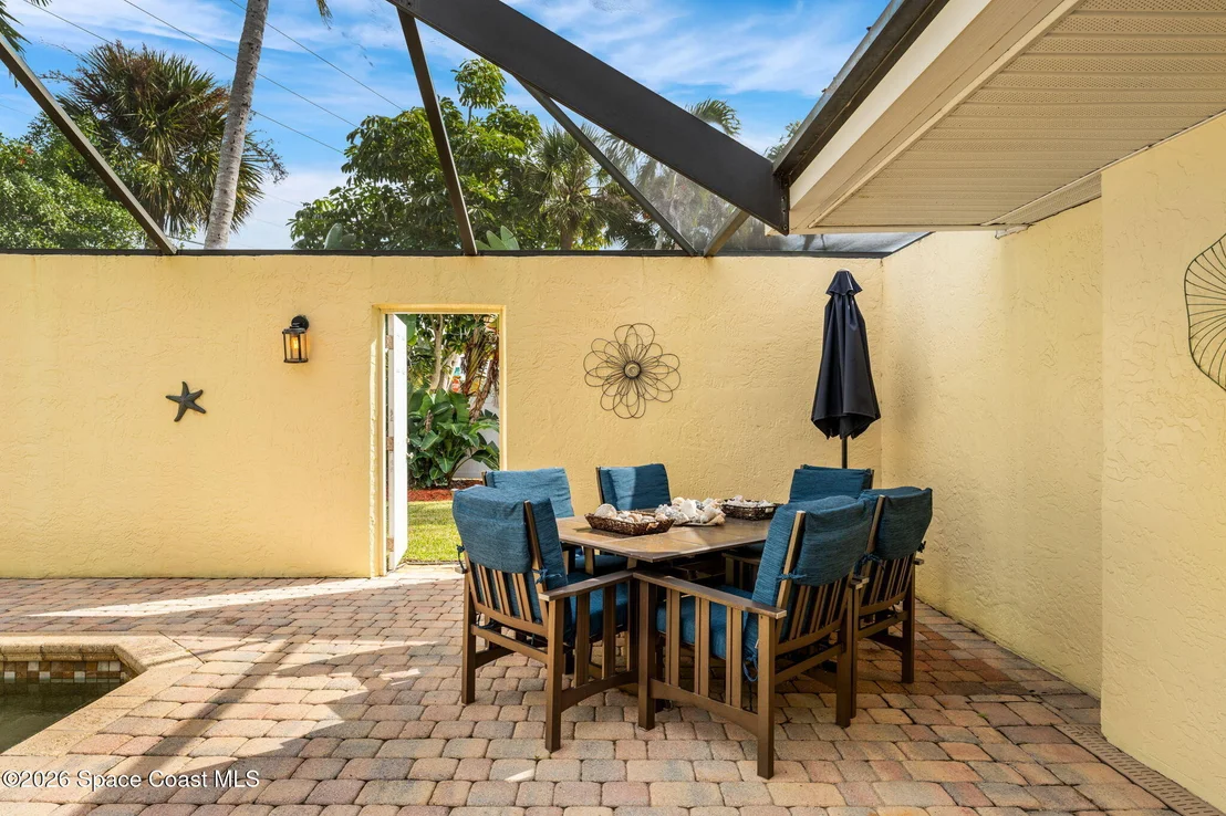 Photo of 704 Malibu Lane