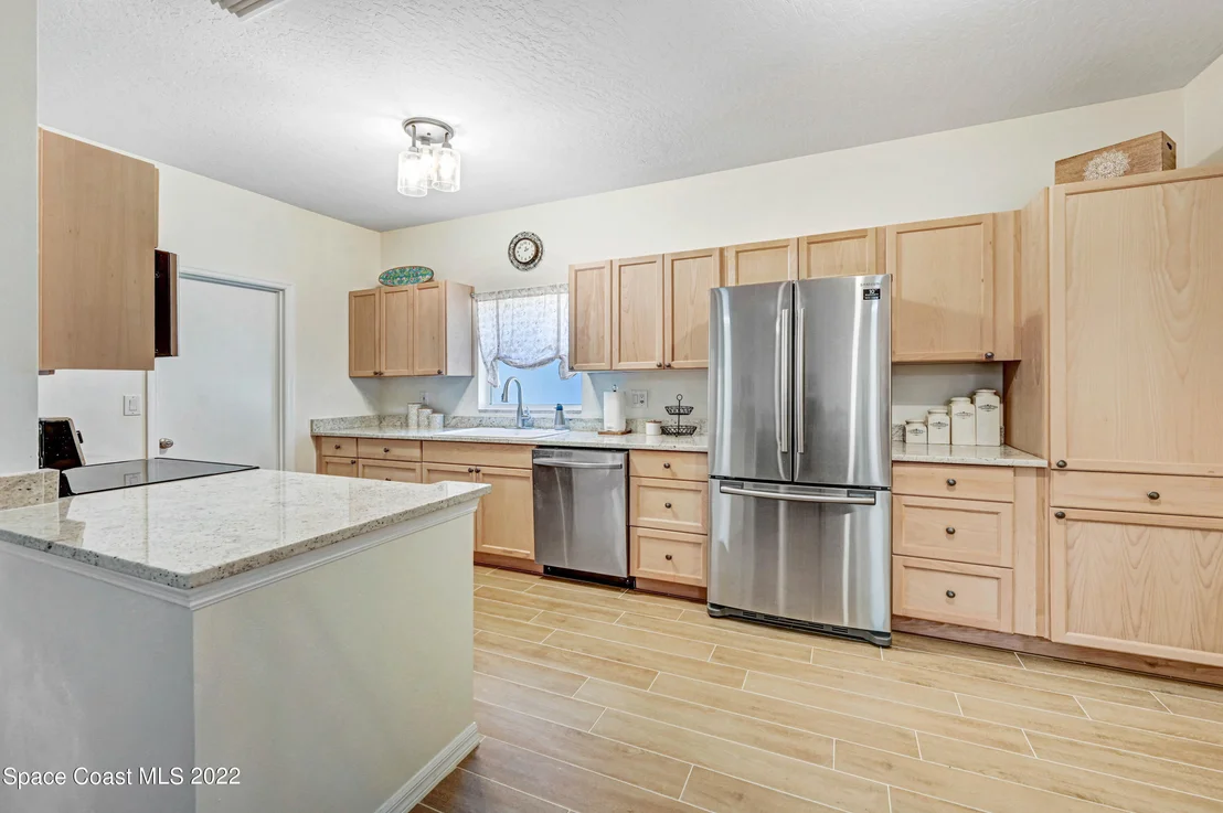 Photo of 868 Villa Drive