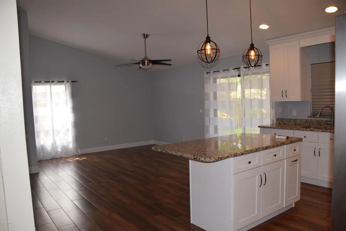 Photo of 2280 Plantation Drive