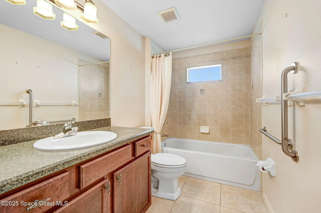 Photo of 1207 Van Tassel Trail NE
