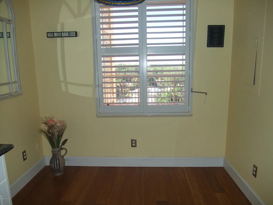 Photo of Unit 702 at 102 Riverside Drive
