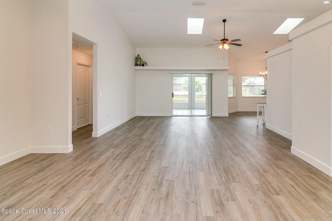 Photo of 1227 Winding Meadows Road
