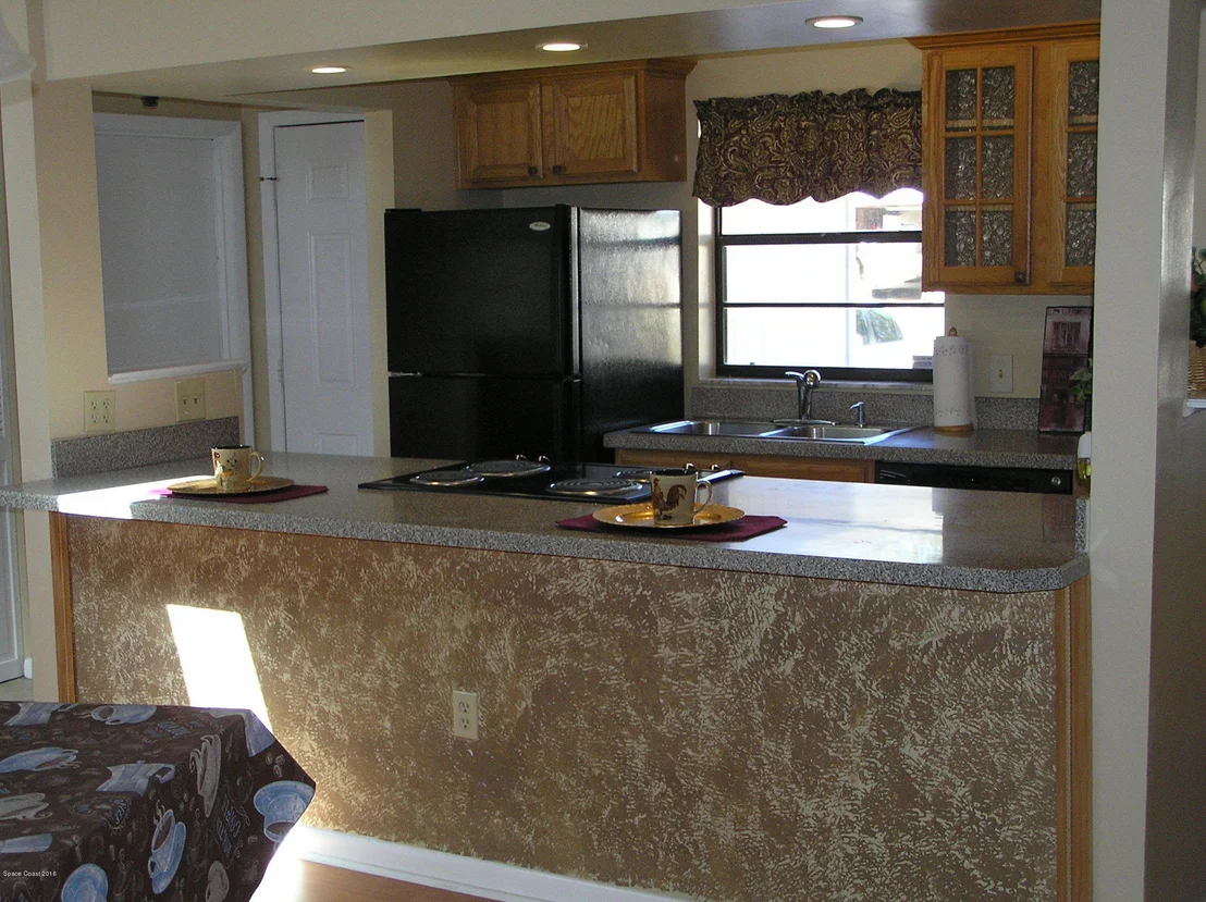 Photo of 1011 Hibiscus Street