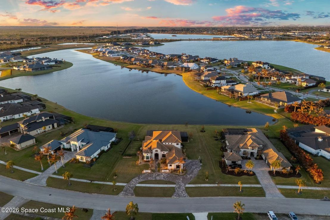 Photo of 3638 Lake Adelaide Place