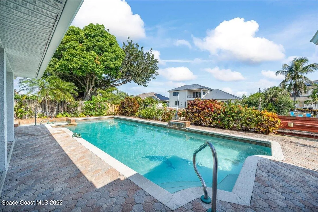 Photo of 655 Jackson Court